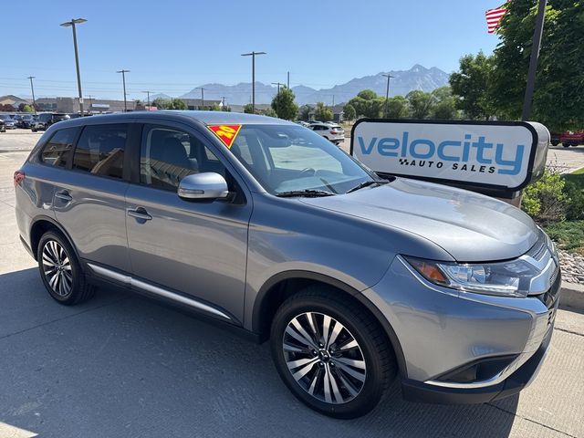 2020 Mitsubishi Outlander 