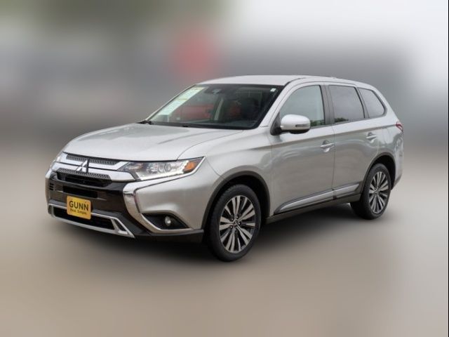 2020 Mitsubishi Outlander 