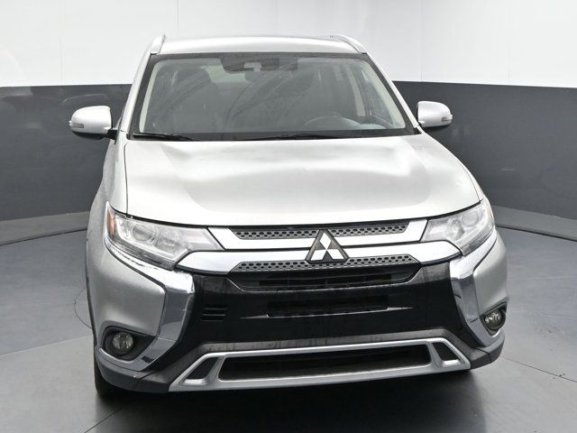 2020 Mitsubishi Outlander LE