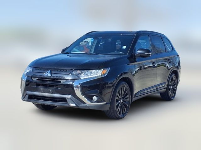 2020 Mitsubishi Outlander SE