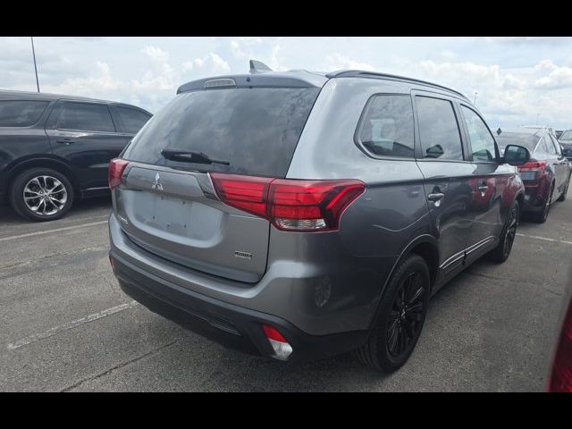 2020 Mitsubishi Outlander LE