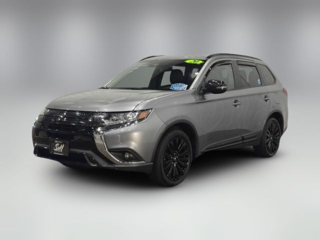 2020 Mitsubishi Outlander LE
