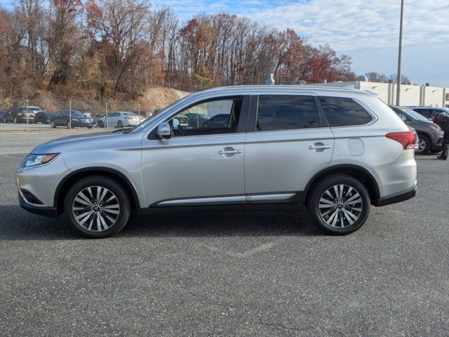 2020 Mitsubishi Outlander SE