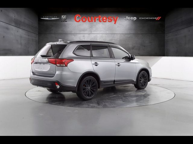 2020 Mitsubishi Outlander LE