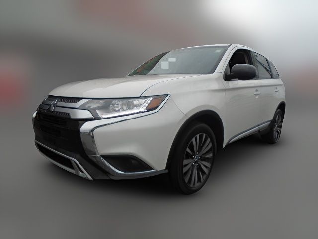 2020 Mitsubishi Outlander ES