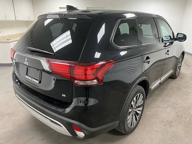 2020 Mitsubishi Outlander SE