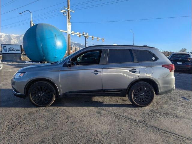 2020 Mitsubishi Outlander LE