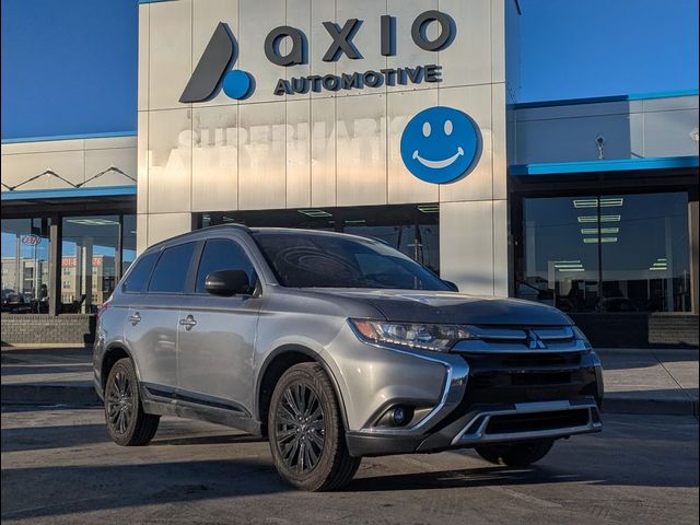 2020 Mitsubishi Outlander LE