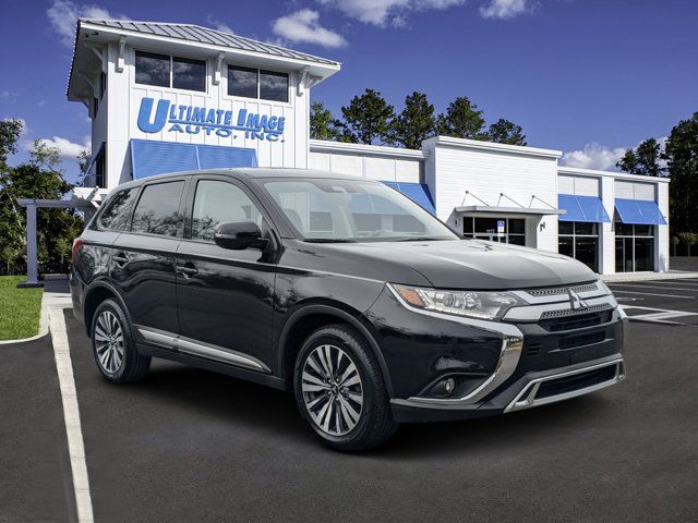 2020 Mitsubishi Outlander SE