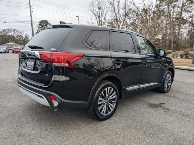 2020 Mitsubishi Outlander SE