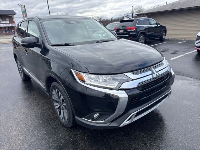 2020 Mitsubishi Outlander SE