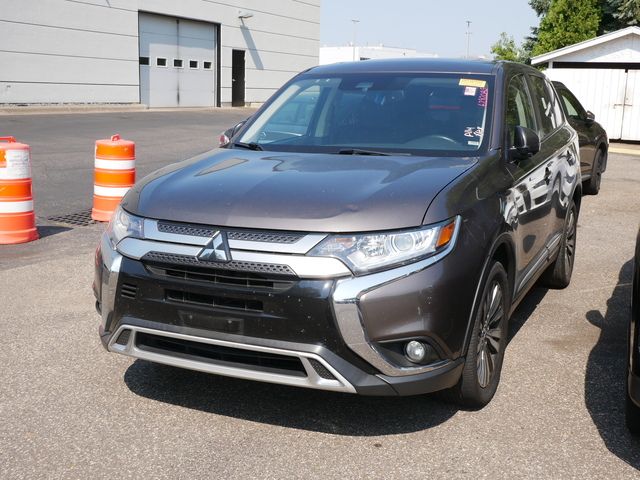 2020 Mitsubishi Outlander ES