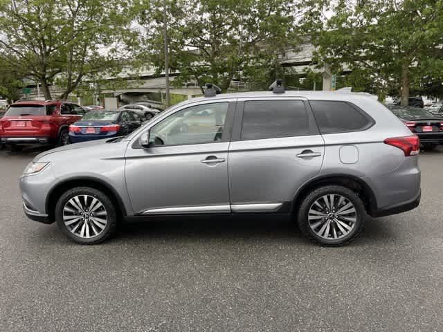 2020 Mitsubishi Outlander SE