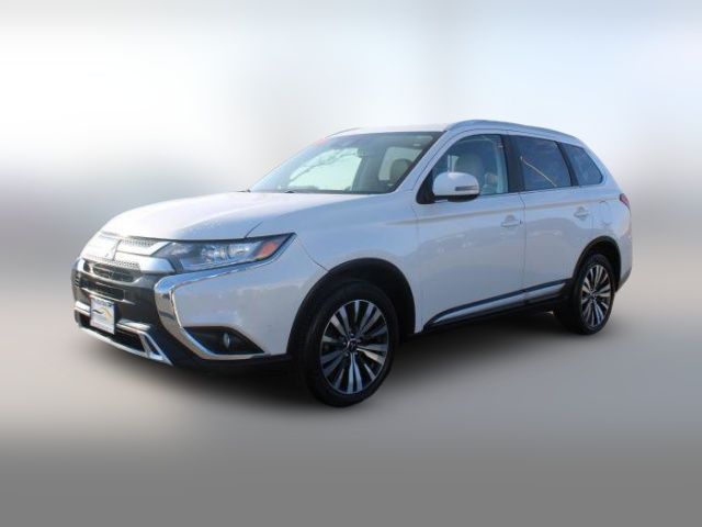 2020 Mitsubishi Outlander 