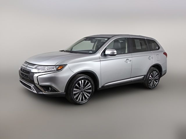 2020 Mitsubishi Outlander SE