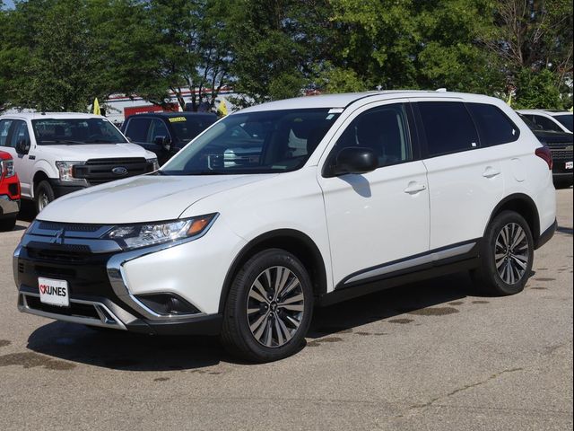 2020 Mitsubishi Outlander ES