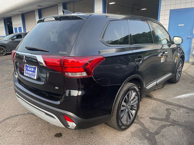 2020 Mitsubishi Outlander SE