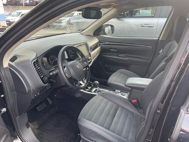 2020 Mitsubishi Outlander SE