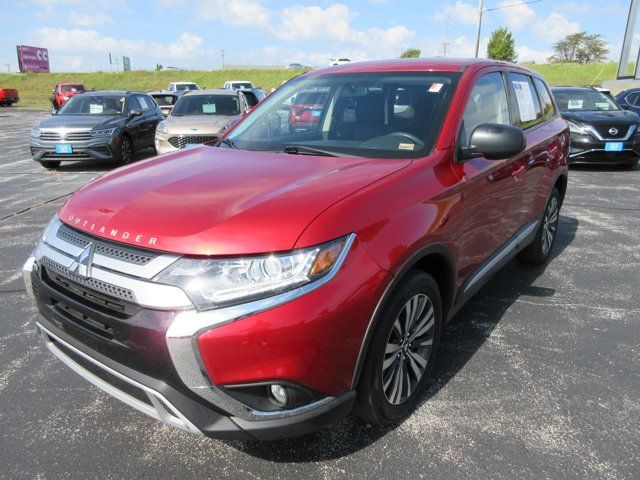 2020 Mitsubishi Outlander SE