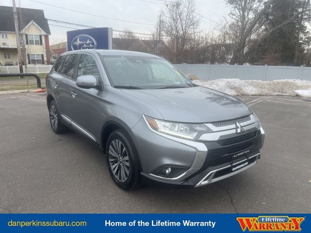 2020 Mitsubishi Outlander SE