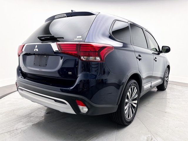 2020 Mitsubishi Outlander SE