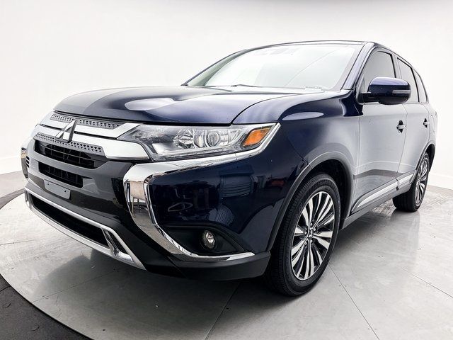 2020 Mitsubishi Outlander SE