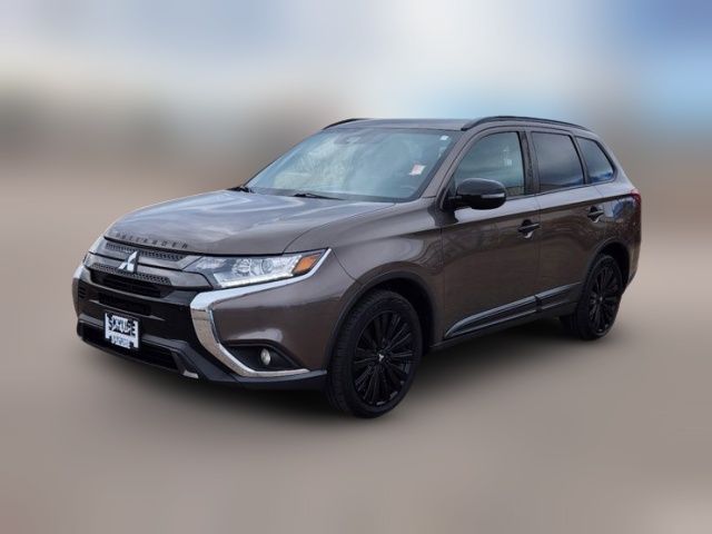 2020 Mitsubishi Outlander LE