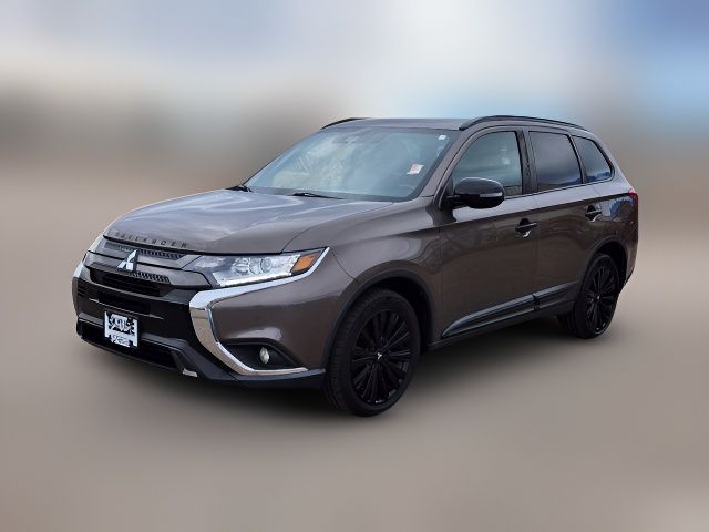 2020 Mitsubishi Outlander LE