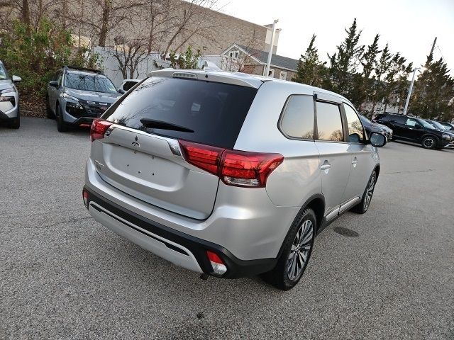 2020 Mitsubishi Outlander ES