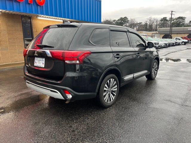 2020 Mitsubishi Outlander 