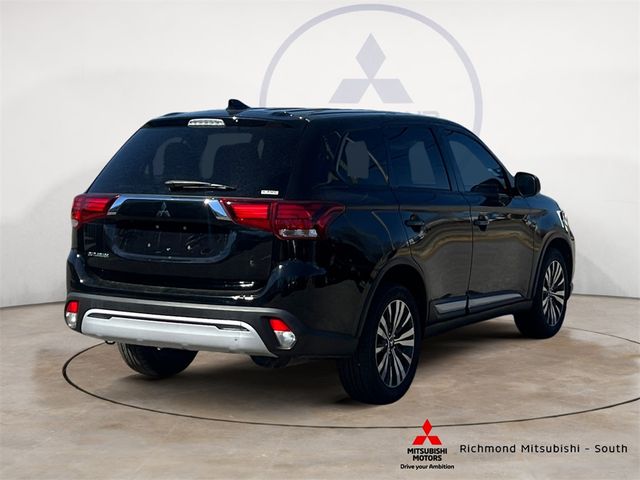 2020 Mitsubishi Outlander SE