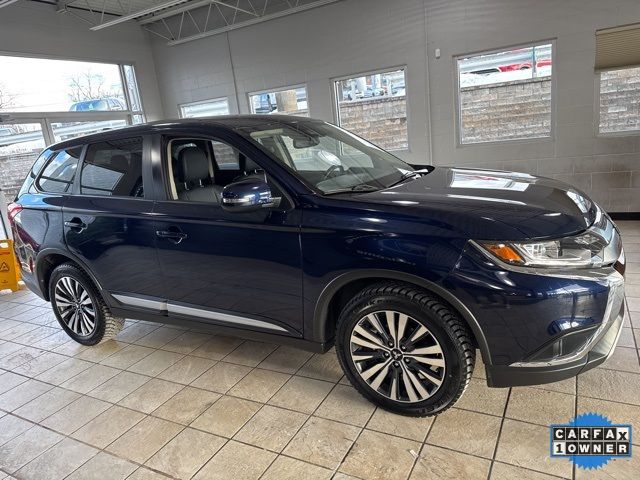 2020 Mitsubishi Outlander LE