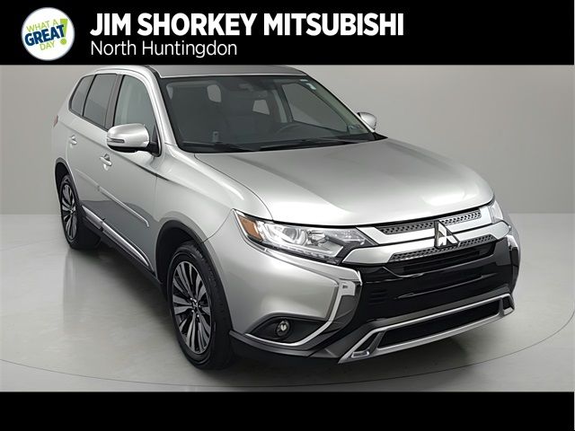 2020 Mitsubishi Outlander SE