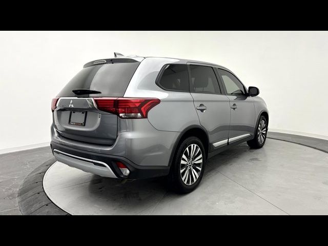 2020 Mitsubishi Outlander ES