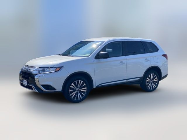 2020 Mitsubishi Outlander ES