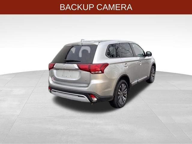 2020 Mitsubishi Outlander SE