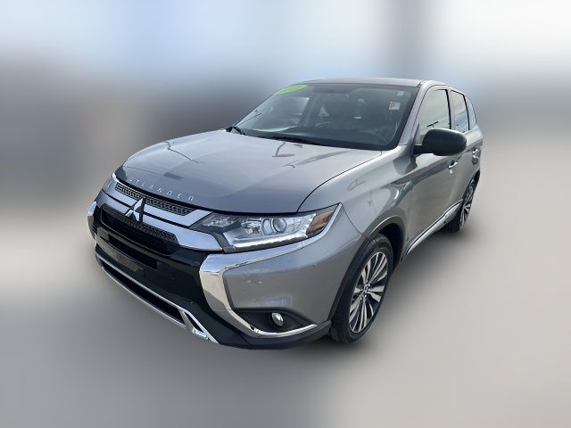 2020 Mitsubishi Outlander SE