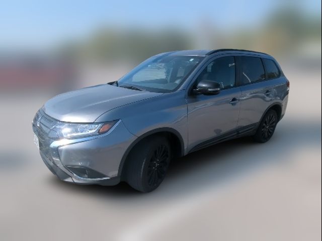 2020 Mitsubishi Outlander LE