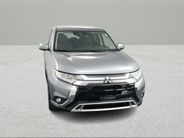 2020 Mitsubishi Outlander SE