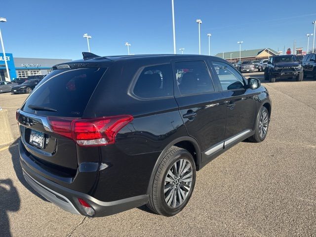 2020 Mitsubishi Outlander 