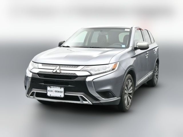 2020 Mitsubishi Outlander ES