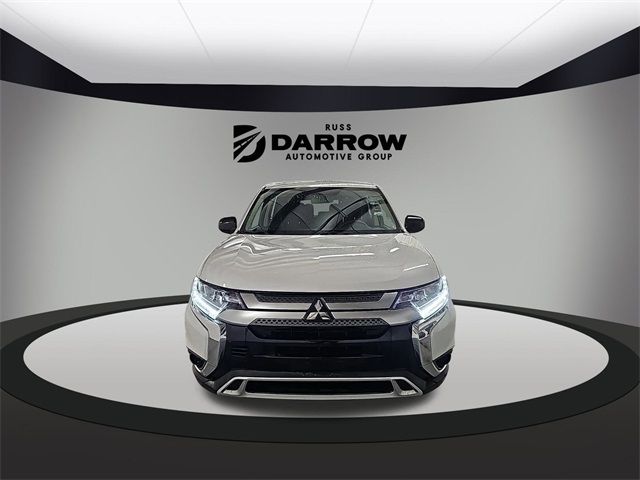 2020 Mitsubishi Outlander SE