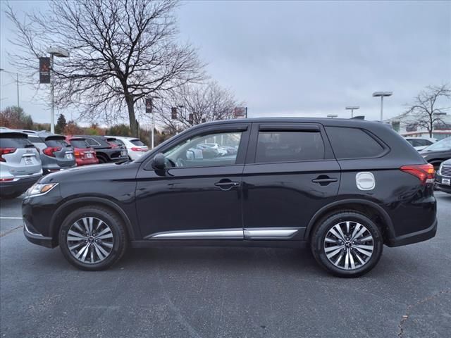 2020 Mitsubishi Outlander ES