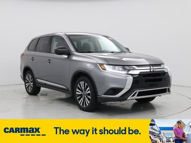 2020 Mitsubishi Outlander ES