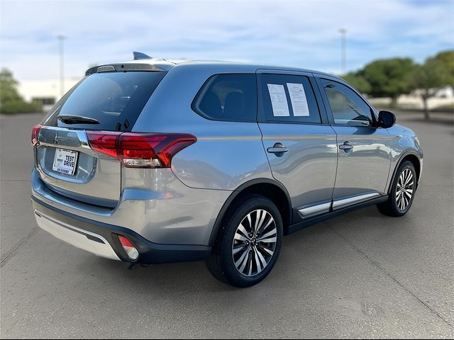 2020 Mitsubishi Outlander ES