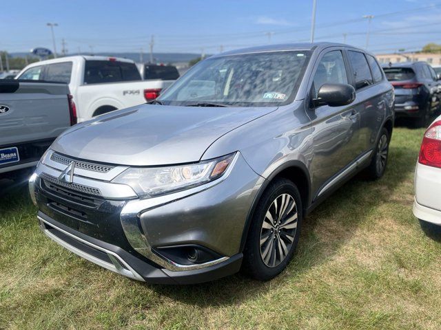 2020 Mitsubishi Outlander ES