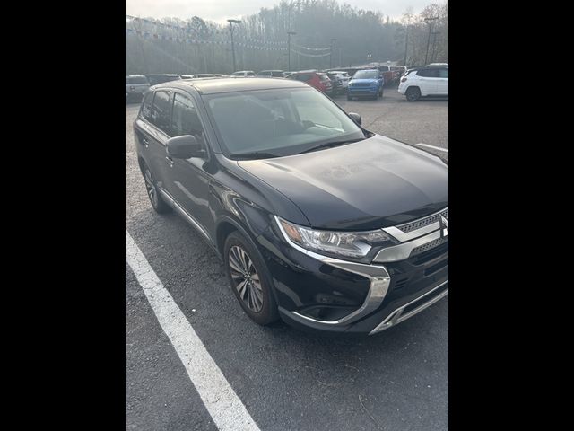 2020 Mitsubishi Outlander ES