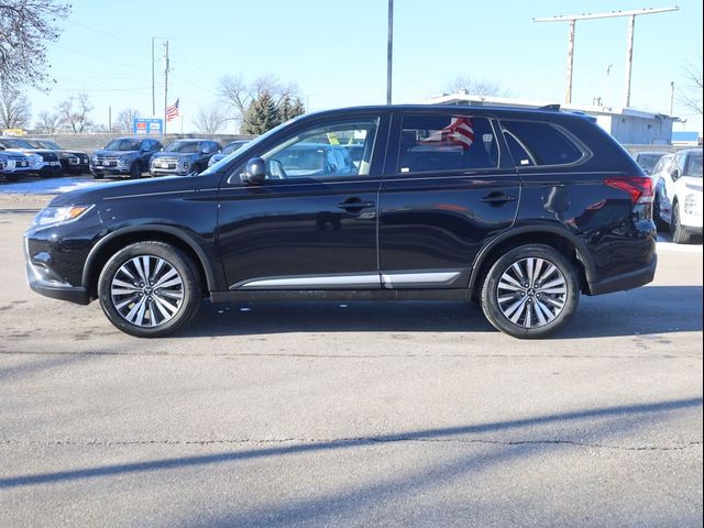 2020 Mitsubishi Outlander ES