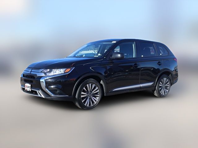 2020 Mitsubishi Outlander ES