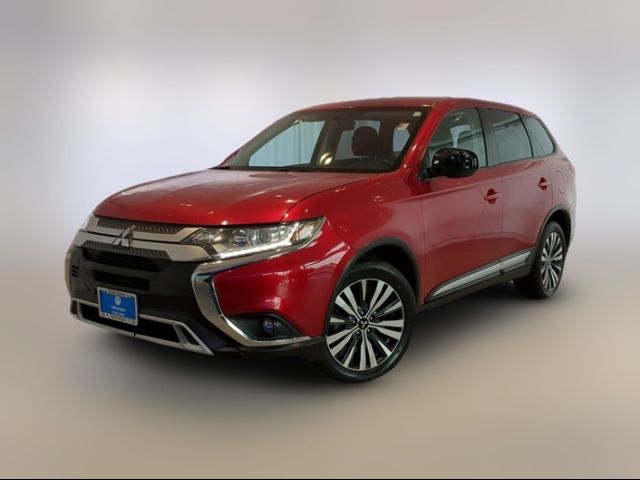 2020 Mitsubishi Outlander ES